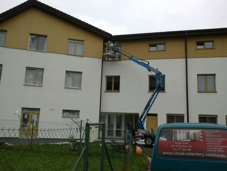 nátěr podbití, fasády