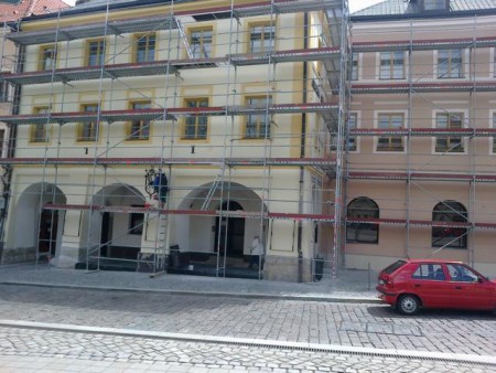 nátěr fasády černý kůň HK